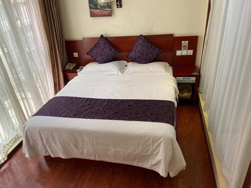 Greentree Inn Shanghai Songjiang University City New Songjiang Road Express Hotel Esterno foto