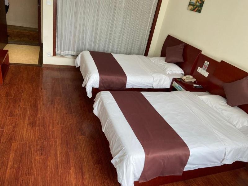 Greentree Inn Shanghai Songjiang University City New Songjiang Road Express Hotel Esterno foto