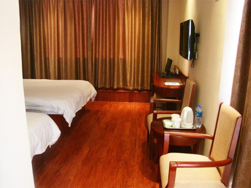 Greentree Inn Shanghai Songjiang University City New Songjiang Road Express Hotel Esterno foto