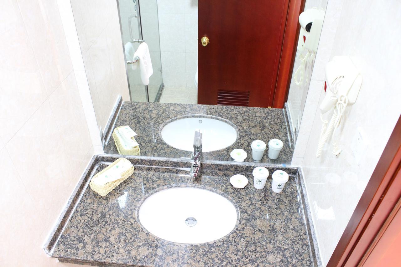 Greentree Inn Shanghai Songjiang University City New Songjiang Road Express Hotel Esterno foto