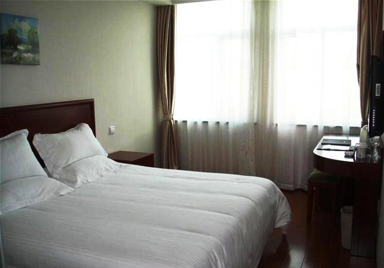 Greentree Inn Shanghai Songjiang University City New Songjiang Road Express Hotel Esterno foto