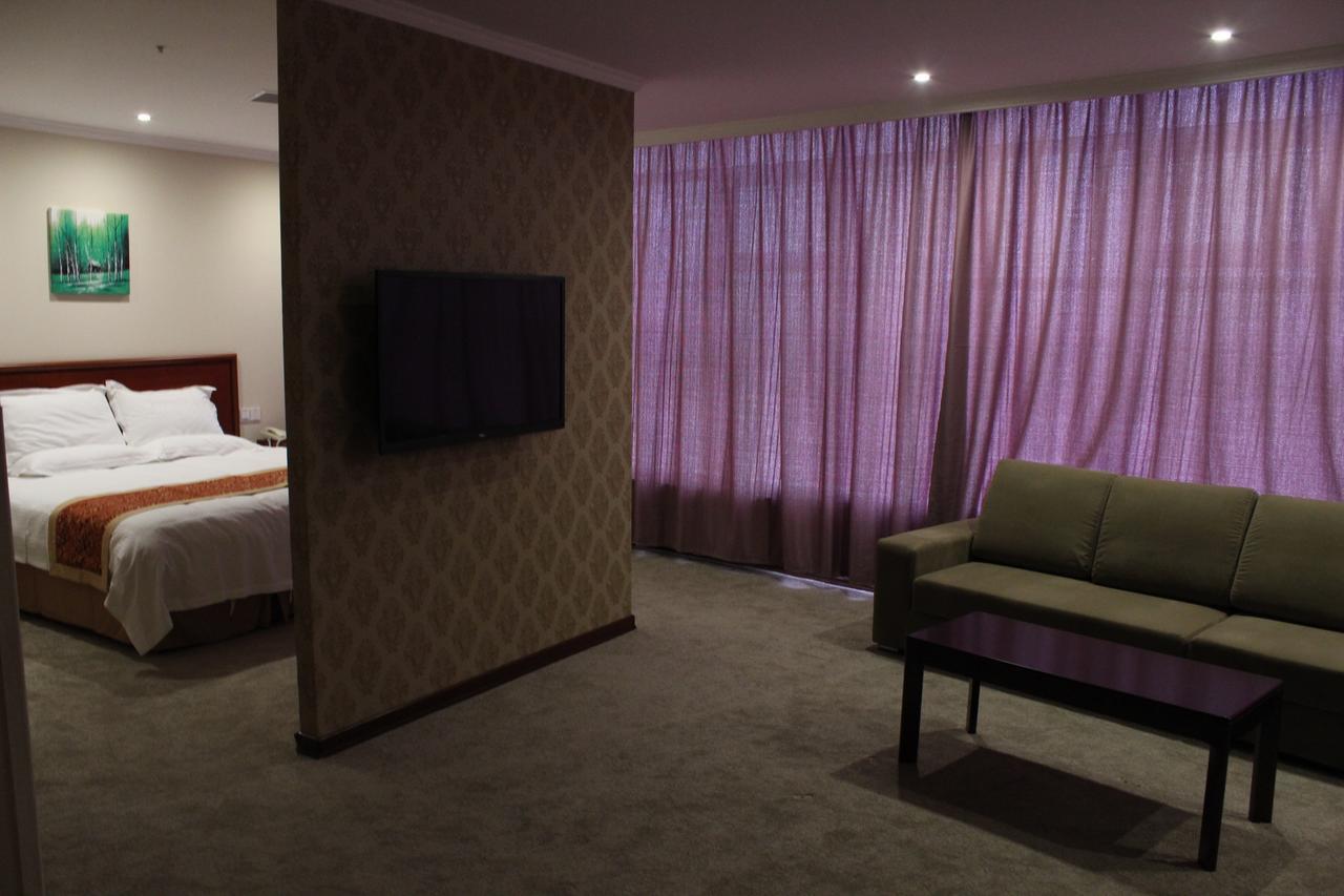 Greentree Inn Shanghai Songjiang University City New Songjiang Road Express Hotel Esterno foto