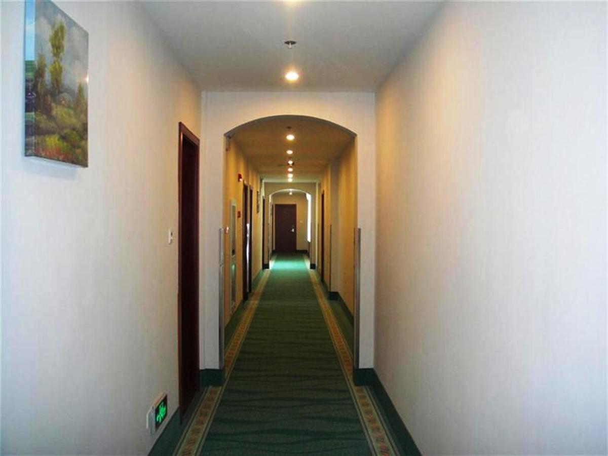 Greentree Inn Shanghai Songjiang University City New Songjiang Road Express Hotel Esterno foto