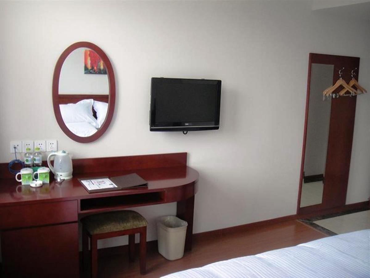 Greentree Inn Shanghai Songjiang University City New Songjiang Road Express Hotel Esterno foto